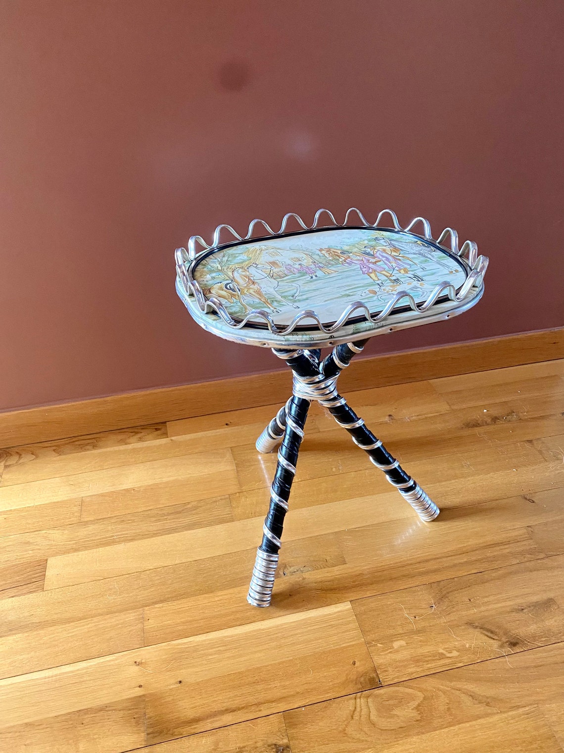 Sellette tripode vintage,guéridon des années 50., foto 4 di 5