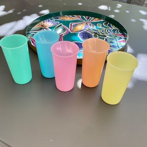 Lot Tupperware vintage cups pastel color