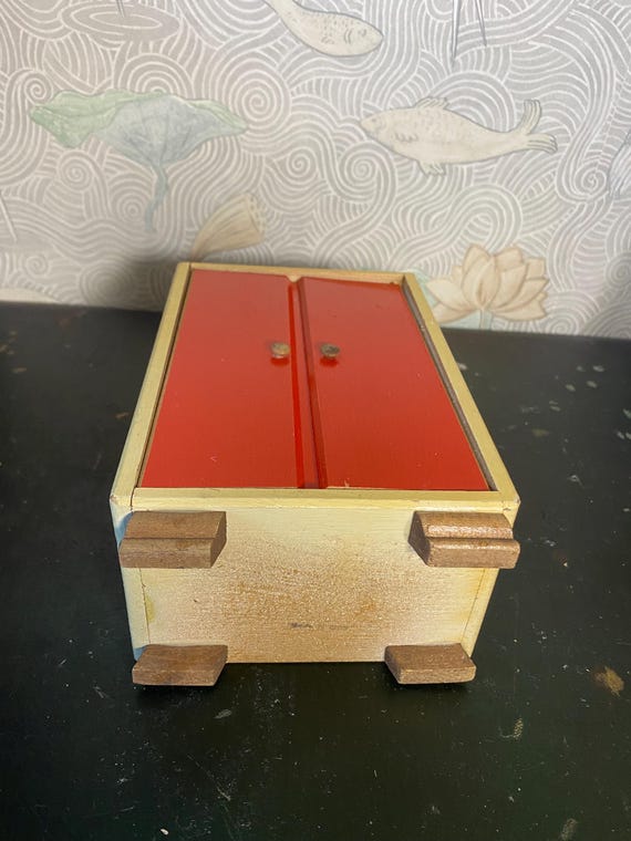 Ancienne Armoire De Poupée En Bois - Années 60/70 - Occasion