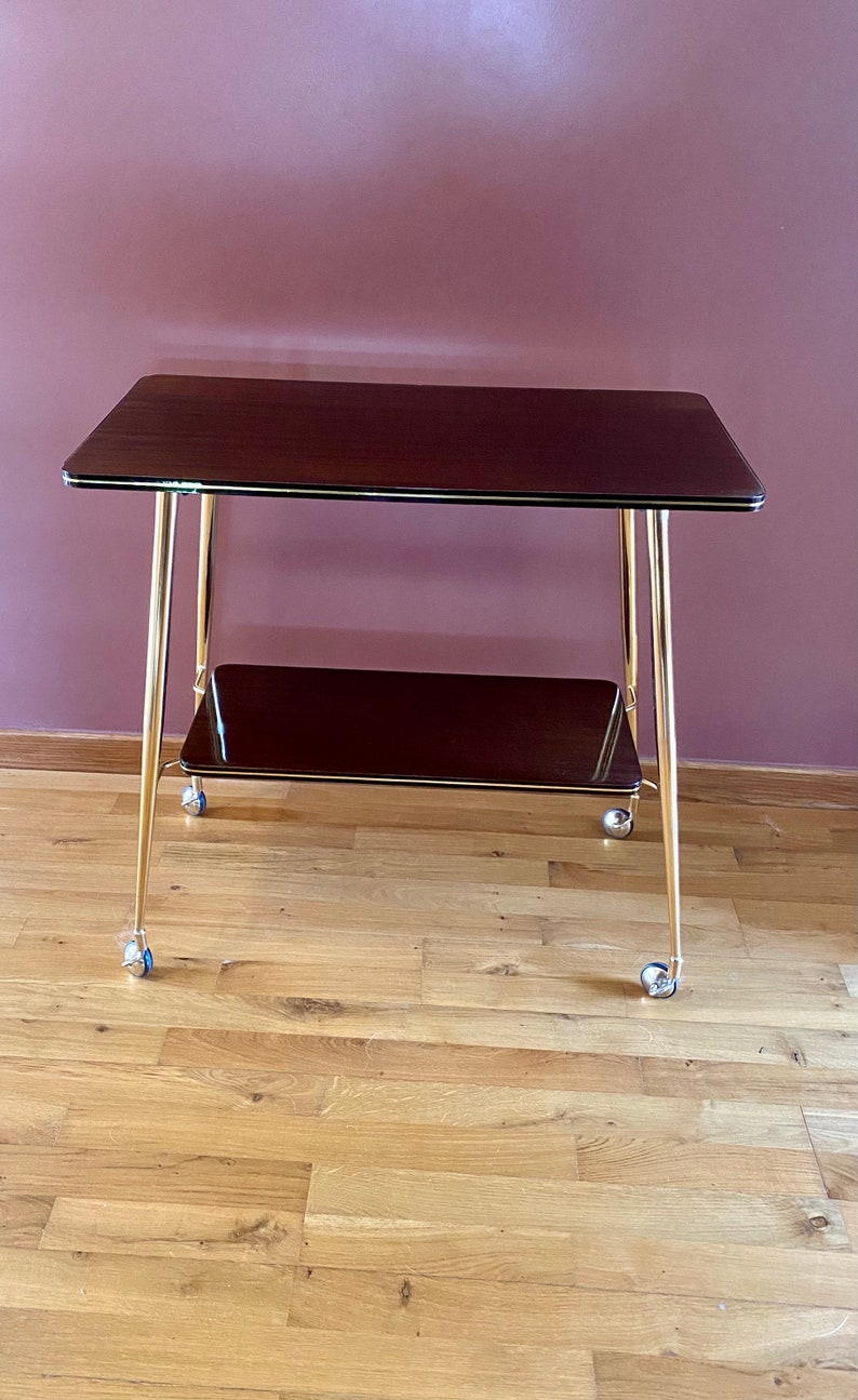 Meuble TV vintage, desserte Formica années 60, table pieds dorés. image 2