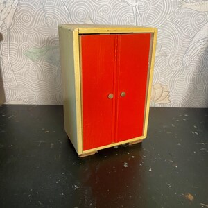 XIT Armoire de rangement de maison de poupée 1:12 en bois - 15.5 x 9 x