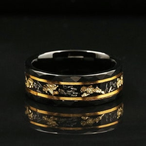 Bague de promesse personnalisée pour lui, alliance personnalisée pour hommes, bande de tungstène noir martelé, bague de fiançailles en feuille dor, cadeau pour petit ami image 3