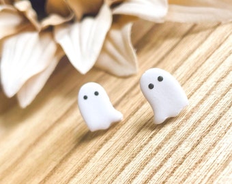 Dainty Sheet Ghost Studs, Fall Clay Earrings, Spooky Gift for Daughter,  Halloween Earrings for girls, Spooky Ghost Earrings, Handmade Gifts