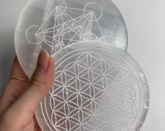 Selenite Charging Plate, Metatron Cube Flower of Life Grid, 4 Inch Crystal Cleanser, C1