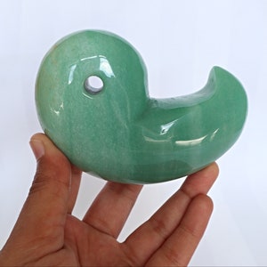 Magatama de aventurina grande: piedra de la suerte japonesa (10 cm)