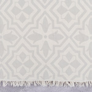 Serviette pour le visage, torchon de cuisine, Peshkir à motifs tulipes, serviette brodée 24x40 pouces, gant de toilette, gant de toilette gris clair, débarbouillette, débarbouillette,