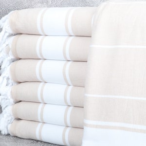Lembrancinhas para chá de panela, toalha bege de 36 x 67 polegadas, 1 algodão, toalha felpuda listrada, toalha de banho turca, presente para a casa, lembrancinhas de Natal,