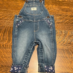 OshKosh B’Gosh Overalls Flower Pattern Accent Size 12 Month