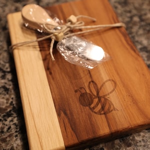 Bee Teak Cutting Board Engraved
