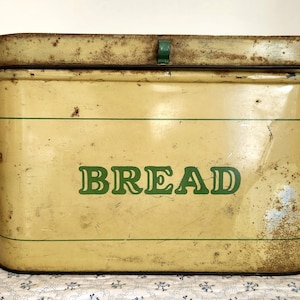 Vintage Metal Bread Box