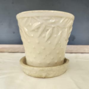 Vintage Nelson McCoy Ivory Planter