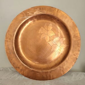 Vintage Hammered Copper Plate Tray with Etched Daffodils