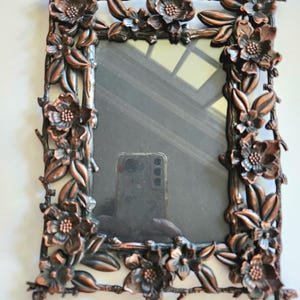 Vintage Copper-Toned Dimensional Woodland Photo Frame