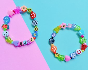 Pulsera de flores sonrientes de colores / Pulsera personalizada / Pulsera de cuentas de colores / Pulsera de la amistad Y2K / Pulsera de flores
