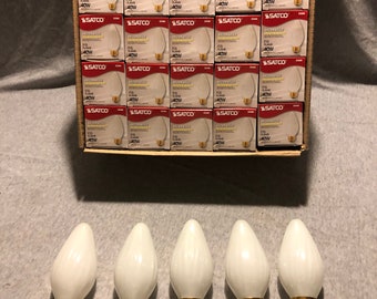 2 New 40watt Incandescent White Flame Light Bulbs