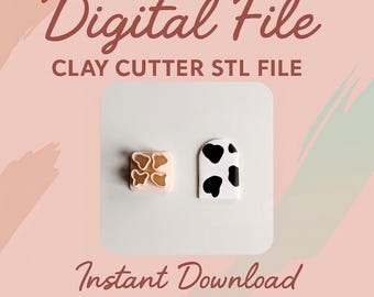 Op de afbeelding: Afbeelding van twee kleisnijders. Eén heeft een vierkante vorm met vier vlinderuitsparingen. De andere heeft een boogvorm met zwarte koeienvlekken. De woorden "Digital File", "Clay Cutter STL File" en "Instant Download" worden weergegeven.