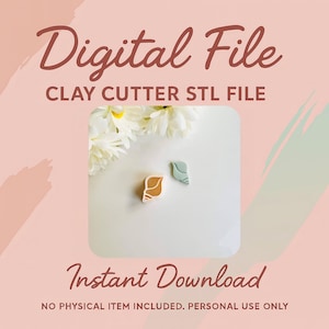 以下が含まれることがあります： 「Digital File, CLAY CUTTER STL FILE, Instant Download」と書かれたテキストを含むデジタルファイル画像。画像には、貝殻の形をした粘土カッターが2つ写っており、1つはタン色、もう1つは水色で、白い表面に置かれ、背景には白い花があります。