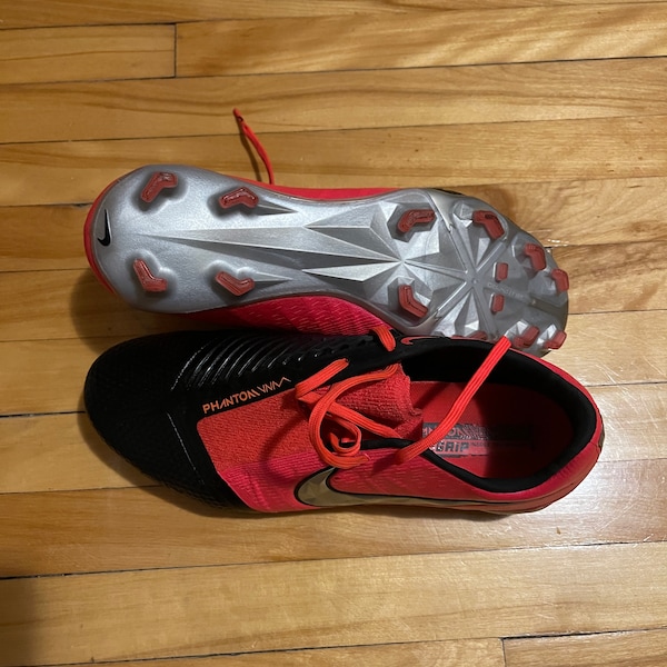 Nike Phantom Venom Elite FG Laser Crimson - Size 8