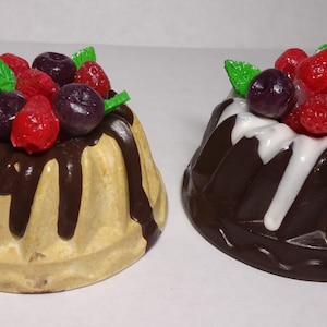MINI BUNDT TARTS Faux Food /Fake Replica Prop