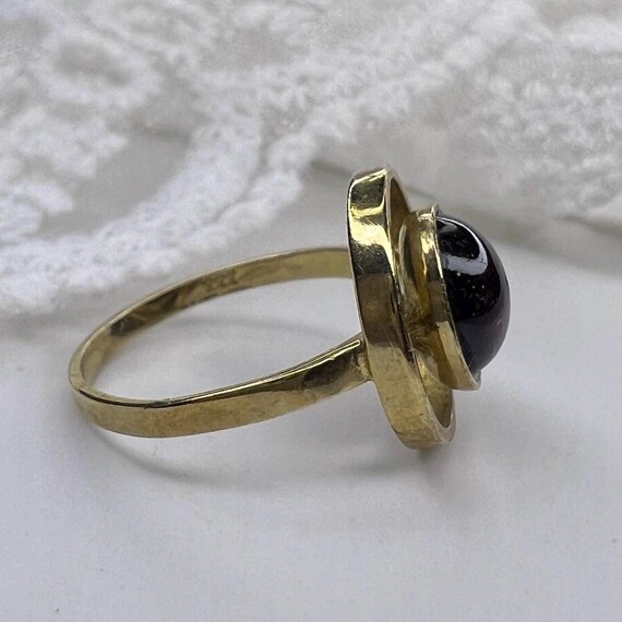 Vintage Solid 8k Yellow Gold Garnet Ring Size 5 1… - image 6