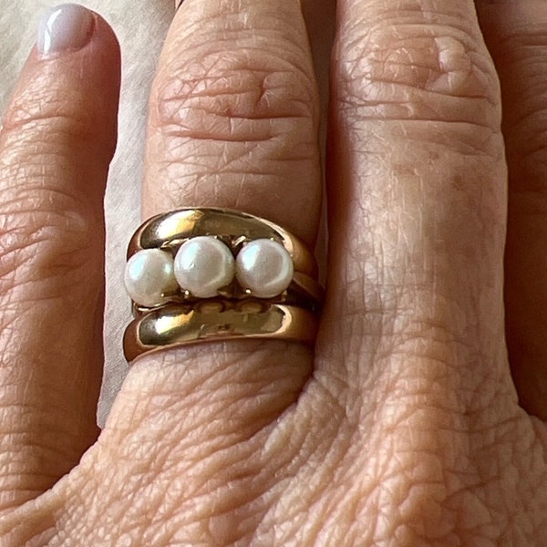 Vintage 10k Gold Cultured Pearl Ring, Pearl Ring with 3 Pearls , 5 MM Cultured Pearl Ring, Old Style Triple Pearl Ring Size 6 1/2 ~Lot #46