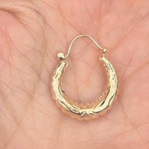 Vintage 14k Pattern Single Hoop Earring   #200