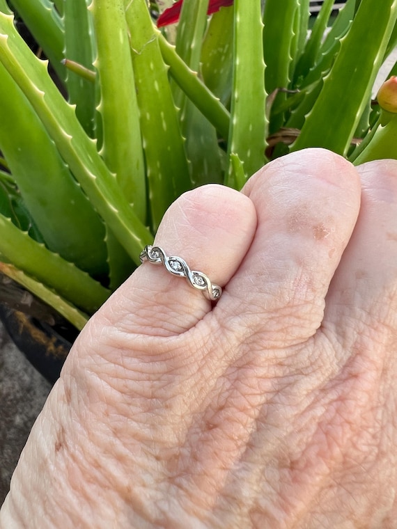 Braided Diamond 7 Stone Ring ~ Stackable Layering… - image 1