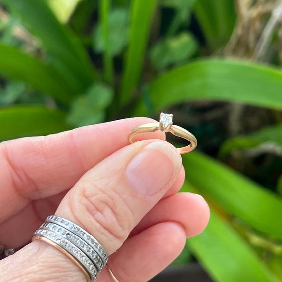 Vintage Solid 14k Gold Tiny Diamond Solitaire Pro… - image 1