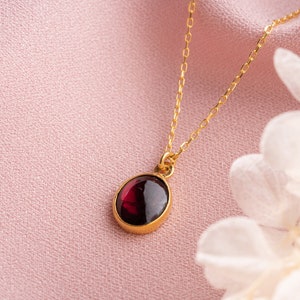 Granat Schmuck, Granat Halskette, Granat Anhänger, handgemachtes Geschenk, handgemachter Schmuck, Minimalist Halskette, Minimalist Schmuck, Geburtstagsgeschenk