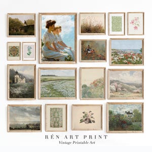 Op de afbeelding: Een verzameling van 14 vintage kunstprints in houten frames, met landschappen, bloemenontwerpen en een portret van twee vrouwen. De prints zijn in een rasterpatroon op een witte muur gerangschikt. De tekst "R&Eacute;N ART PRINT Vintage Printable Art" wordt onder de prints weergegeven.