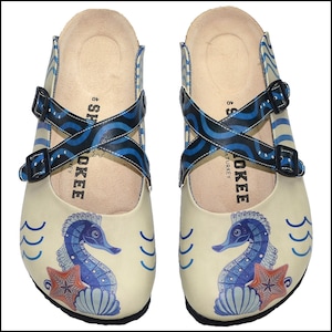 SEAHORSE Criss Cross Comfortable Women&#39;s Clogs