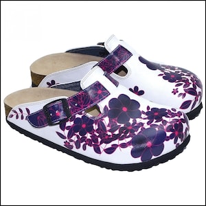PURPLE FLOWERS Themed Professional Women&#39;s Clogs, Comfortable Nurse & Doctor Shoes, Traveler Clogs