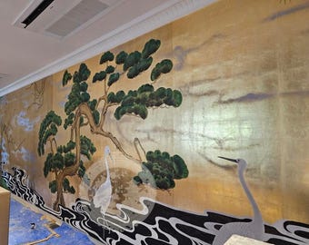 Handgeschilderd antiek goudfolie chinoiseriebehang, Japanse stijl dennenkraan bladgoud muurschildering, luxe Aziatische kunst muurdecoratie