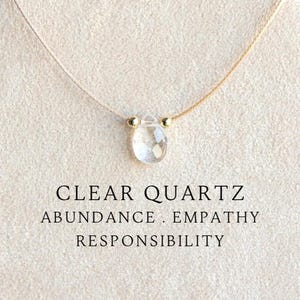 Träne klare Quarz Halskette auf Kordel Zierliche minimalistische Kristall Schmuck Personalisierte Geschenke für Oma Brautjungfer Geschenke
