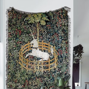 Captive Unicorn Woven Throw Blanket: Medieval Unicorn Woven Tapestry and Vintage Cotton Blanket for Cottagecore Decor and Dark Art Decor