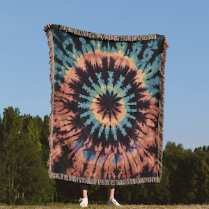 Rainbow Tie Dye Woven Throw Blanket: Retro 70s Woven Tapestry And Psychedelic Cotton Tie Dye Blanket For Y2K Aesthetic And Dorm Room Decor