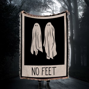 No Feet Ghost Woven Throw Blanket: Retro Halloween Tapestry