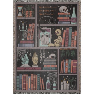 Witchcore boekenplank geweven deken | Whimsygoth Book Nook Halloween-tapijt, donker academische decor met heksenschedel en zwarte katkunst afbeelding 6