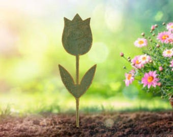 Tulip Flower - Metal Garden Art - Pot Plant Decor- Rusty Garden Ornament - Gift for Gardener - Housewarming present