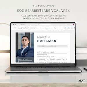 Professionelles Desktop-Mockup eines Laptops, das eine moderne Lebenslauf-Vorlage für Projektmanager in Microsoft Word zeigt. Der Text hebt die einfache 100%ige Bearbeitbarkeit von Farben, Schriften, Bildern und Symbolen hervor. Unten rechts befindet sich das Logo von Zola Digital.