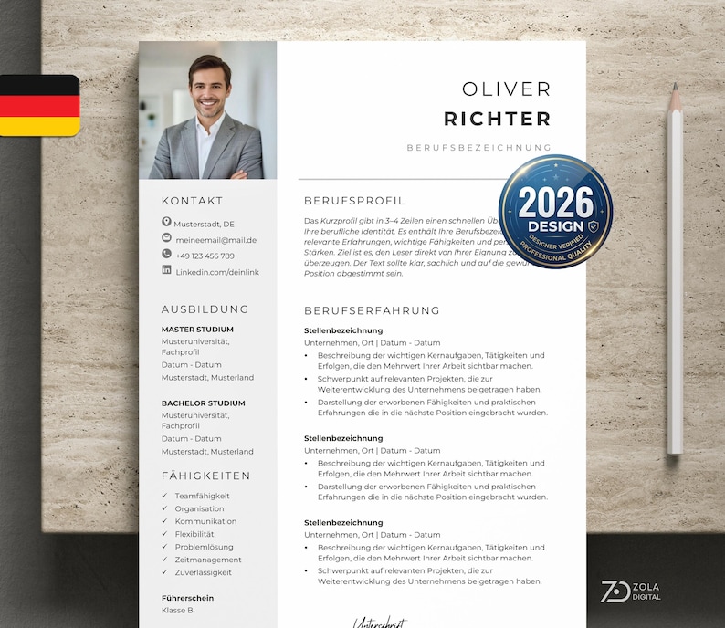 Ein moderner Lebenslauf liegt auf einer hellen Steinfläche neben einem weißen Stift. Das Design ist minimalistisch und zweispaltig aufgebaut. Die Farben sind klassisches Schwarz und Weiß mit sanften Grautönen, was sehr seriös wirkt. Diese Vorlage passt perfekt für Berufe wie Unternehmensberater, Projektmanager, Vertriebsleiter oder HR-Spezialist. Ein eleganter Stil für eine professionelle Bewerbung.