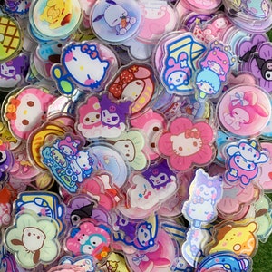 Kitty & friends 4 cm Acrylic charm 5 piece mix *chosen at random