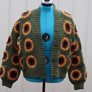 Sunflower Crochet Cardigan, Granny Square Cardigan, Patchwork Cardigan, Crochet Sweater, Winter Clothing, Gift for Her