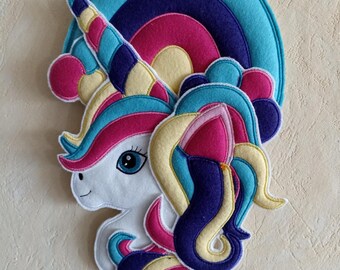 Unicornio - decoración para colgar - en fieltro