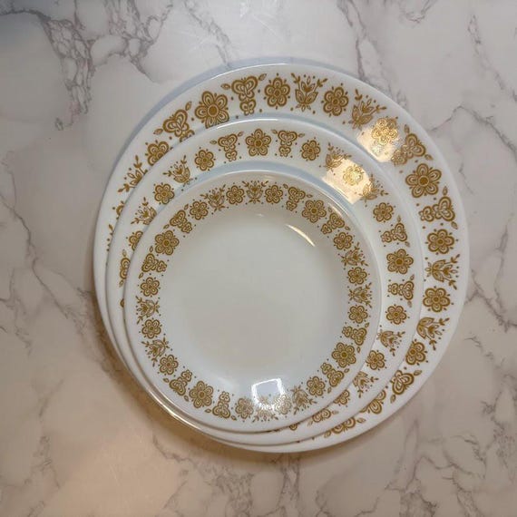 Vintage Corelle Butterfly Gold Dinnerware – MCM Kitchen, Sold