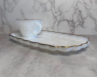 Vintage Anchor Hocking Milk Glass Snack Set – Plate & Cup with 22K Gold Rim, 1950s