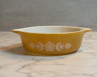 Vintage Pyrex 471 “Butterfly Gold” 1 Pint Casserole Dish – Mid-Century Baking Dish – 1970s