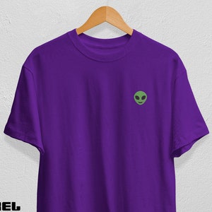 Emoji Alien T-Shirt, Alien Tee, Spooky Season Shirt, Minimalist Streetwear, Roswell Shirt, Alien Graphic, Space Purple Alien Shirt, X-Files