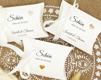 Emballage cadeau invités mariage/baptême : boîte à coussin CRÈME avec ruban de satin crème et cœur scintillant, personnalisée en option, 10 pièces