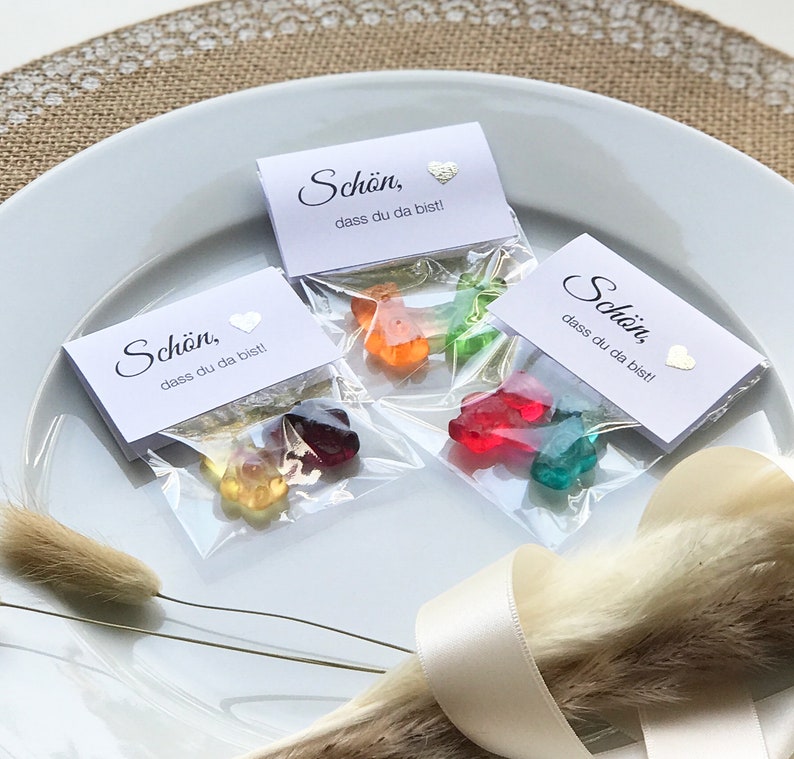 Gastgeschenk zur Hochzeit: Hand in Hand ein Leben lang Schön, dass du da bist. Bärchen-Pärchen,Gummi-Bärchen personalisiert,WEISS 10er Set Bild 5